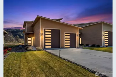 9773 Ridgeview Drive NW, Quincy, WA 98848 - Photo 1