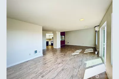 743 Marine View Drive #8, Longview, WA 98632 - Photo 11