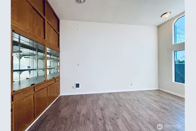 743 Marine View Drive #8, Longview, WA 98632 - Photo 7