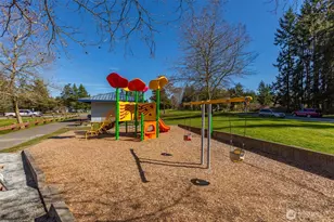 3915 245th Ct SE, Sammamish, WA 98029 - Photo 37