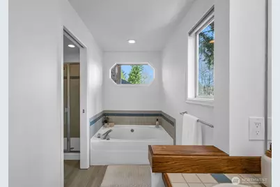 3915 245th Court SE, Sammamish, WA 98029 - Photo 21