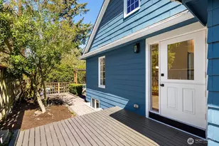 715 NE 60th St, Seattle, WA 98115 - Photo 37