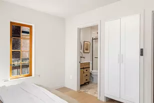 715 NE 60th St, Seattle, WA 98115 - Photo 21