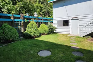 3202 Shoreline Dr, Camano Island, WA 98282 - Photo 33