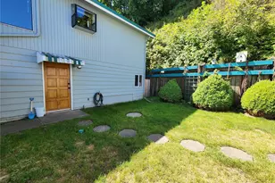 3202 Shoreline Dr, Camano Island, WA 98282 - Photo 35