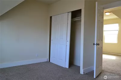 3303 S 64th Street, Tacoma, WA 98409 - Photo 9