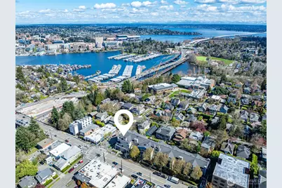 2350 10th Avenue E #201, Seattle, WA 98102 - Photo 17