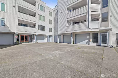 17417 Ashworth Avenue N #201, Shoreline, WA 98133 - Photo 1