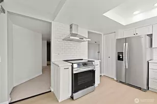 17417 Ashworth Ave N, Shoreline, WA 98133 - Photo 5