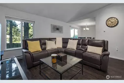 4615 Grandview Drive W #B, University Place, WA 98466 - Photo 5