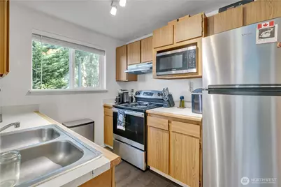 4615 Grandview Drive W #B, University Place, WA 98466 - Photo 11
