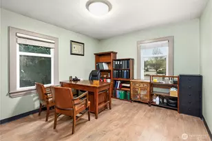 337 Park Ave N, Renton, WA 98057 - Photo 7