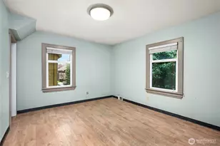 337 Park Ave N, Renton, WA 98057 - Photo 9