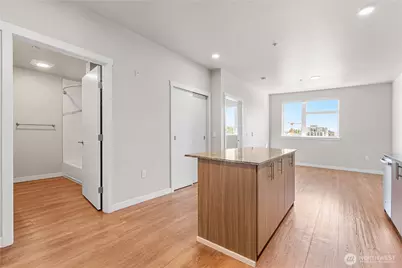 1085 103rd Avenue NE #617, Bellevue, WA 98004 - Photo 13