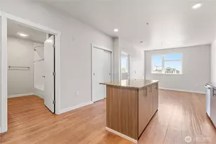 1085 103rd Ave NE, Bellevue, WA 98004 - Photo 13