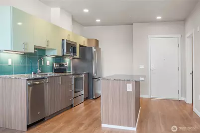 1085 103rd Avenue NE #617, Bellevue, WA 98004 - Photo 15