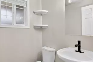 1212 N 12th Pl, Mount Vernon, WA 98273 - Photo 13