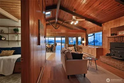 3621 Shorewood Avenue, Greenbank, WA 98253 - Photo 17