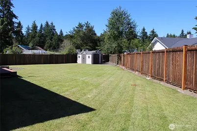 402 California Avenue N, Rainier, WA 98576 - Photo 23