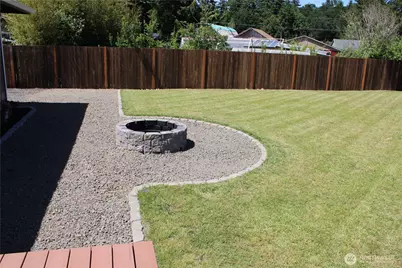 402 California Avenue N, Rainier, WA 98576 - Photo 25