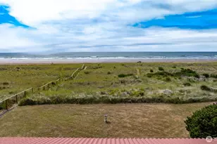 401 Wind Sand Ln W, Grayland, WA 98547 - Photo 1