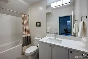 2660 9th Ave W, Seattle, WA 98119 - Photo 29