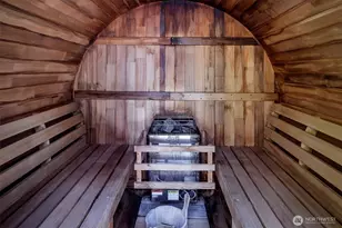 2660 9th Ave W, Seattle, WA 98119 - Photo 33