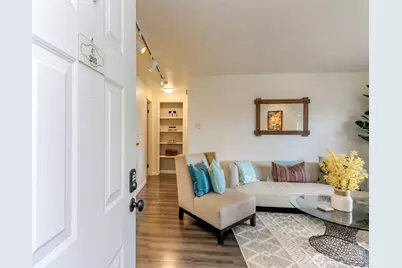 22810 30th Avenue S #C203, Des Moines, WA 98198 - Photo 3