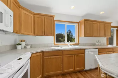 21808 87th Place W, Edmonds, WA 98026 - Photo 11