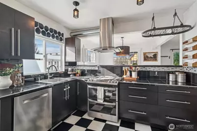 851 NW 56th Street, Seattle, WA 98107 - Photo 9