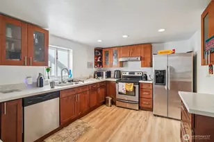 851 NW 56th St, Seattle, WA 98107 - Photo 31