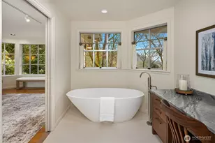 8910 SE 54th St, Mercer Island, WA 98040 - Photo 15