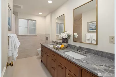 8910 SE 54th Street, Mercer Island, WA 98040 - Photo 19