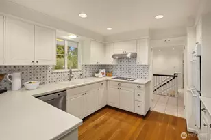 8910 SE 54th St, Mercer Island, WA 98040 - Photo 7