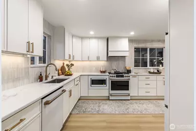 306 NW 45th Street, Seattle, WA 98107 - Photo 11