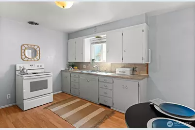 1108 McKenzie Avenue, Bremerton, WA 98337 - Photo 11