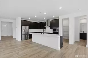 20414 Mystic Pl E, Bonney Lake, WA 98391 - Photo 3