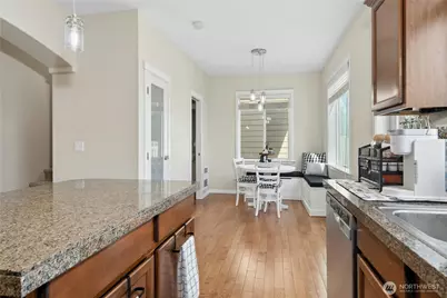 527 Pilchuck Path, Everett, WA 98201 - Photo 13