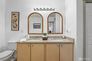 13301 SE 79th Pl, Newcastle, WA 98059 - Photo 15