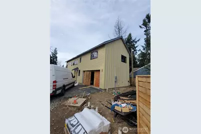 10731 B 17th Avenue NE, Seattle, WA 98125 - Photo 7