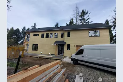 10731 B 17th Avenue NE, Seattle, WA 98125 - Photo 5