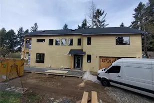 10731 B 17th Ave NE, Seattle, WA 98125 - Photo 3