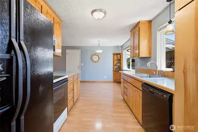 3020 206th Place SW, Lynnwood, WA 98036 - Photo 13