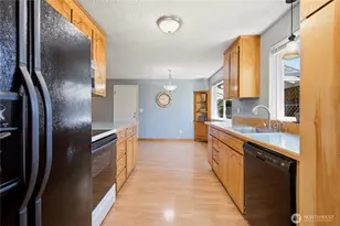 3020 206th Pl SW, Lynnwood, WA 98036 - Photo 13