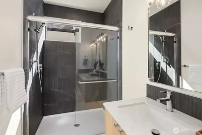 10829 11th Avenue NE, Seattle, WA 98125 - Photo 21