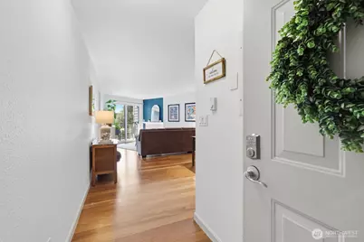 3045 20th Avenue W #303, Seattle, WA 98199 - Photo 7