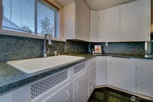 1537 Snyder Ave, Bremerton, WA 98312 - Photo 11