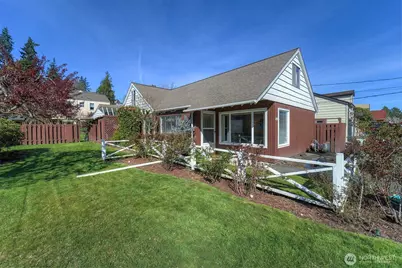 1537 Snyder Avenue, Bremerton, WA 98312 - Photo 1