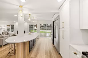 7664 NE 14th St, Medina, WA 98039 - Photo 13