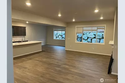 949 121st Ave SE, Lake Stevens, WA 98258 - Photo 5